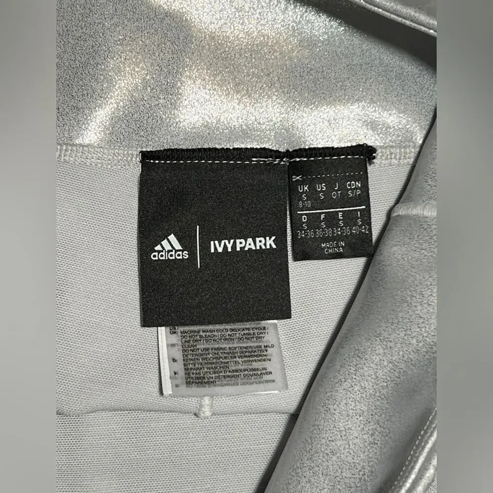 IVY PARK x Adidas Biker Short in Grey Silver Size SMALL - Picture 6 of 8